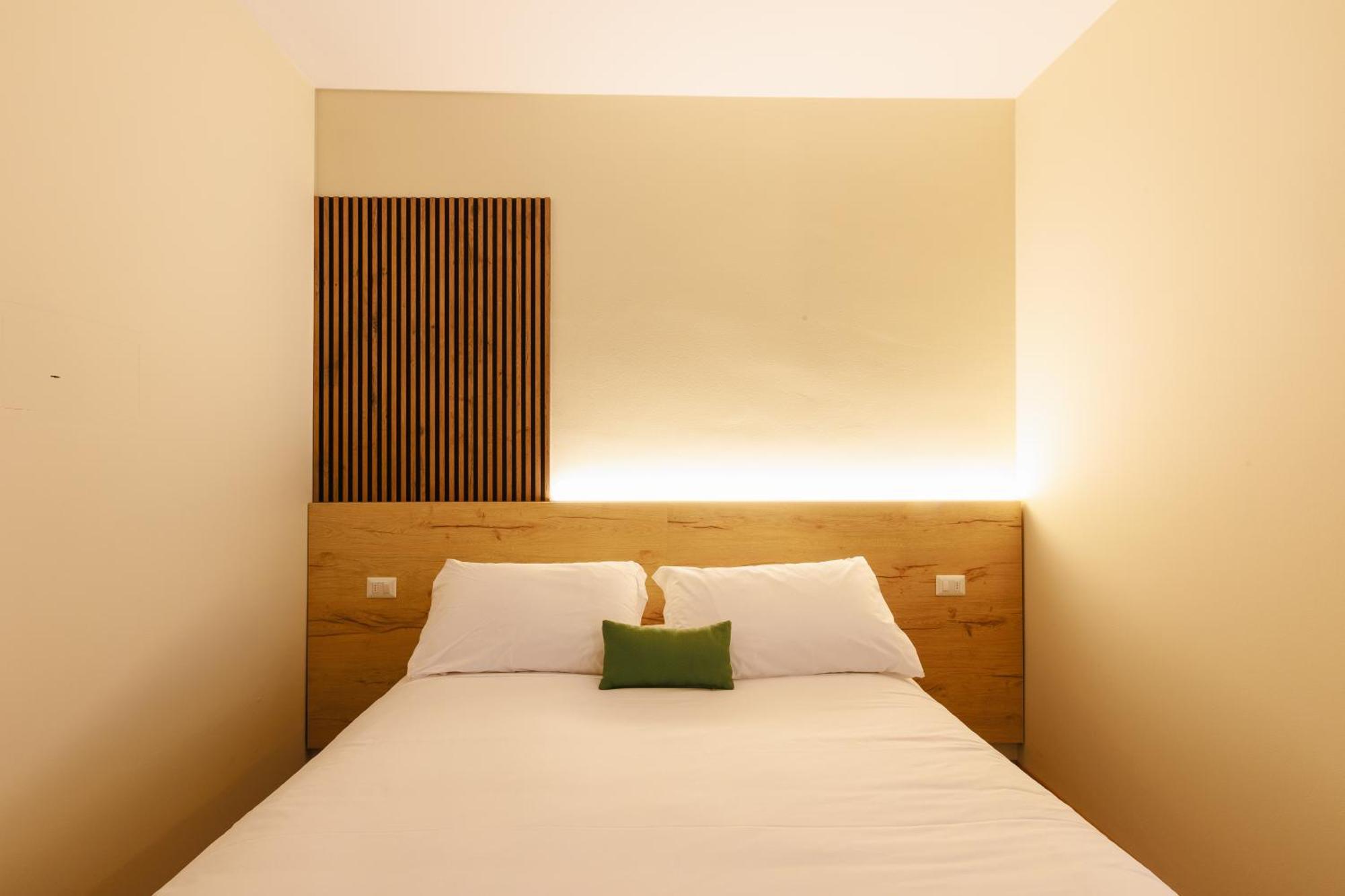 Botanique Hotel Vergani Fara Gera dʼAdda エクステリア 写真