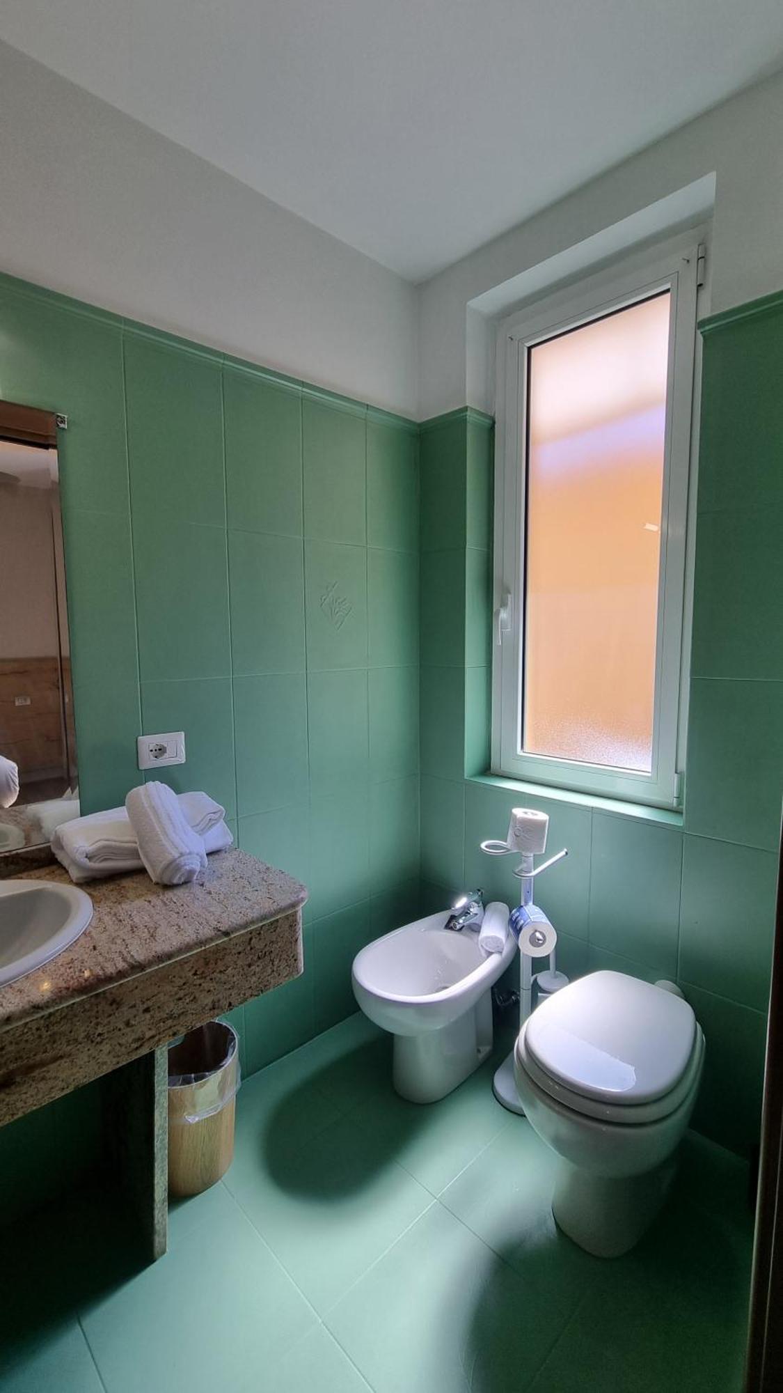 Botanique Hotel Vergani Fara Gera dʼAdda エクステリア 写真