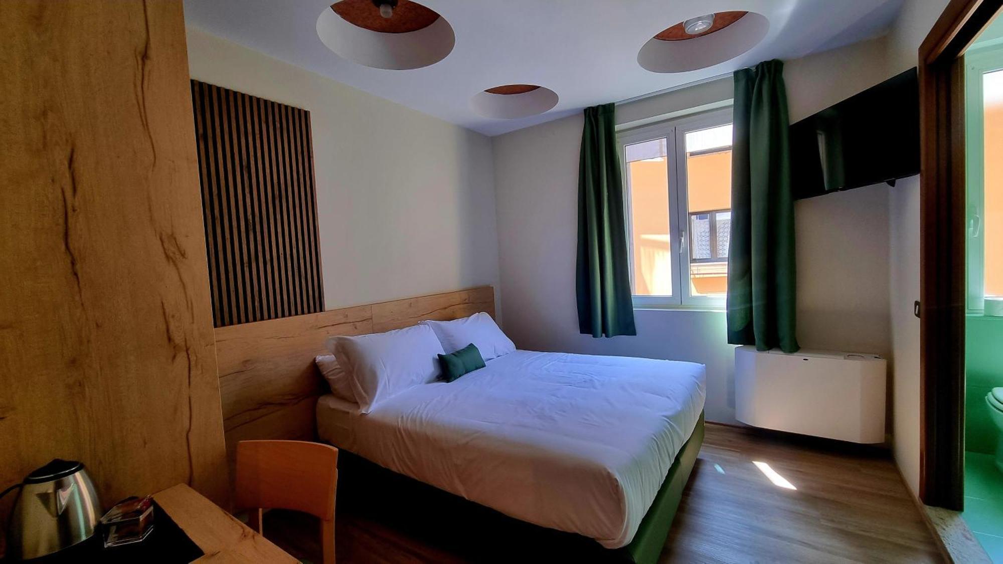 Botanique Hotel Vergani Fara Gera dʼAdda エクステリア 写真